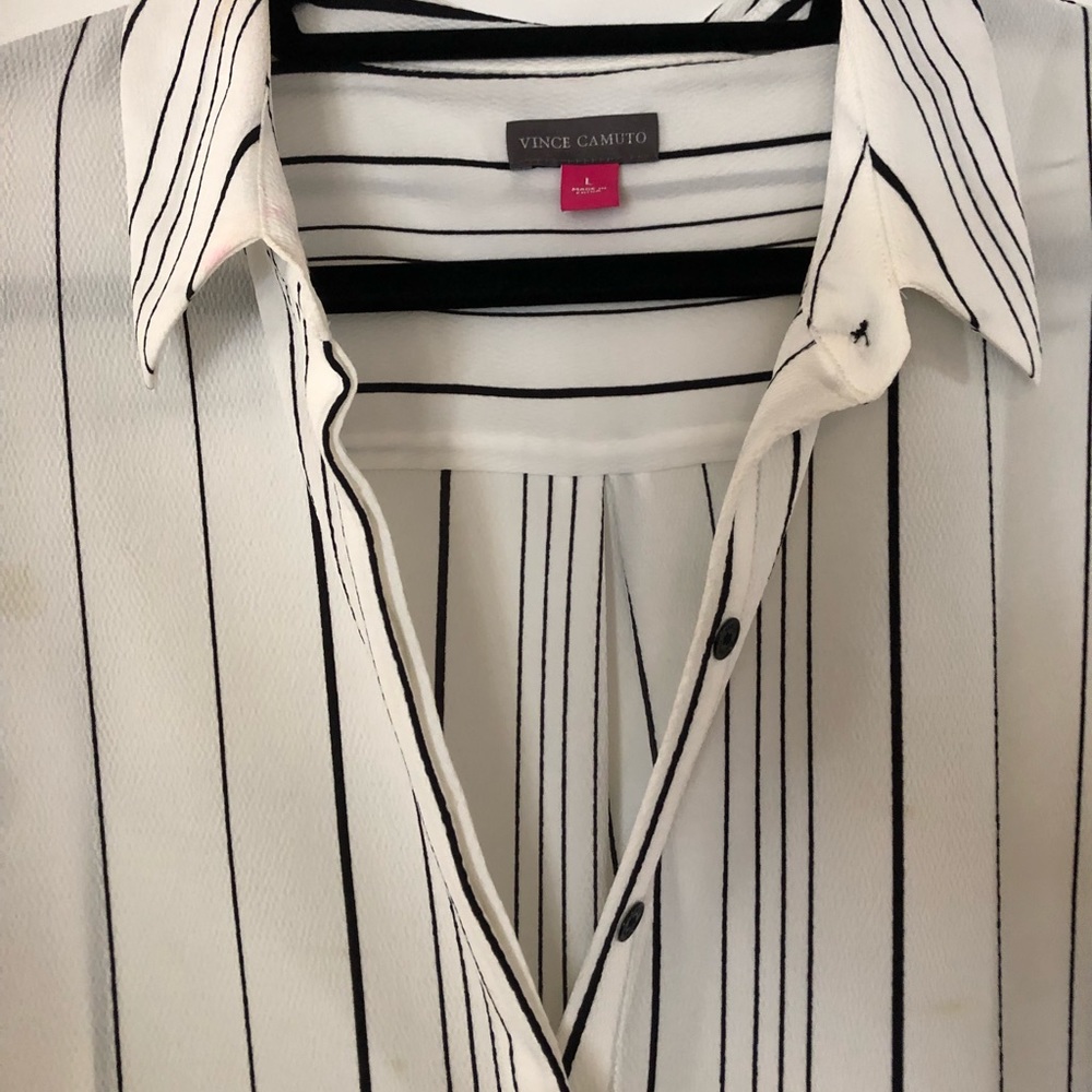 Vince Camuto button down long blouse